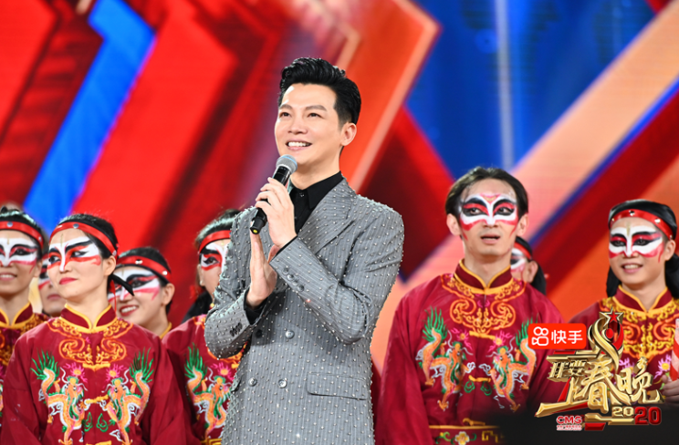 2020《我要上春晚》首播测评｜左手革新年轻态，右手温暖正能量_百科TA说