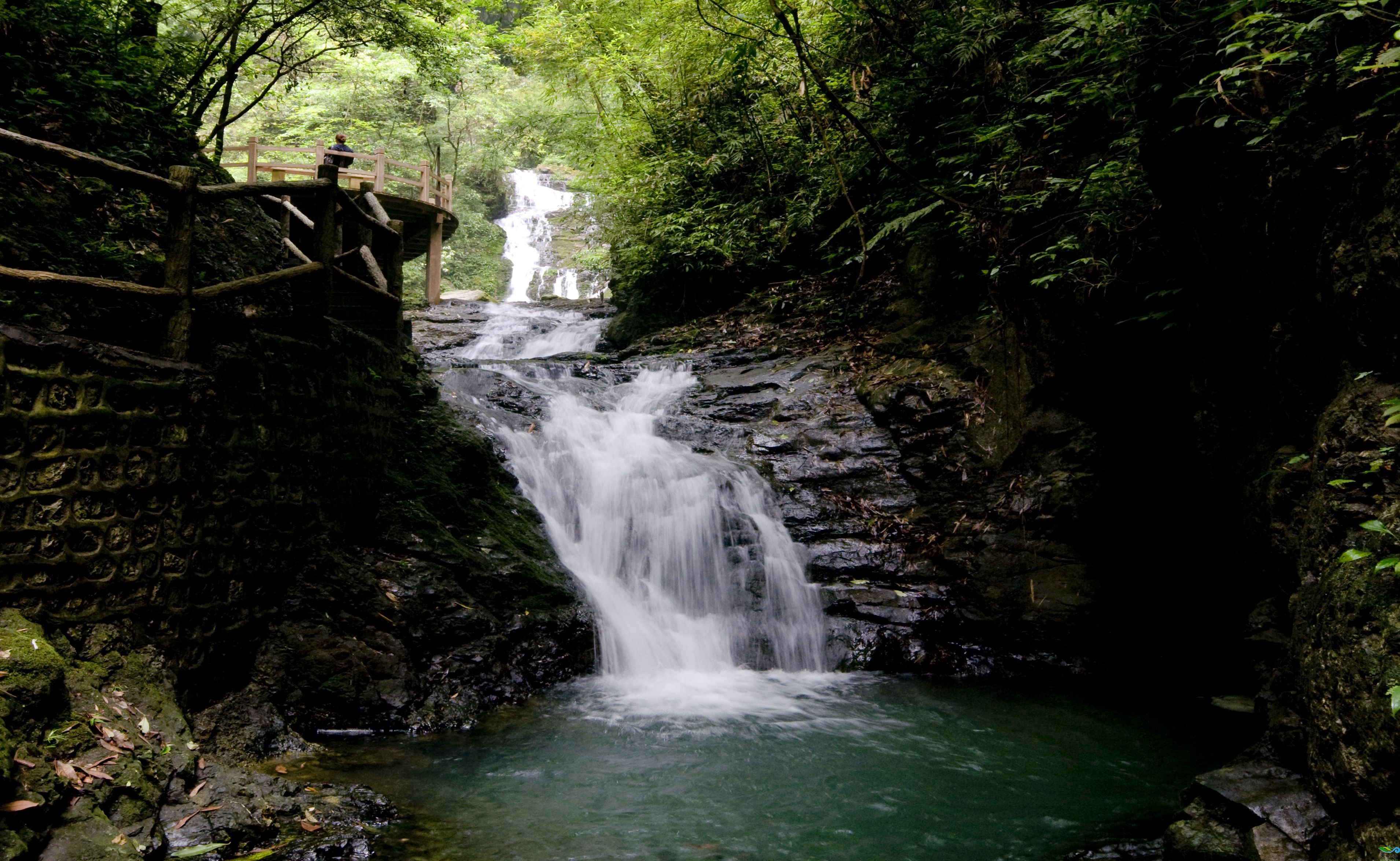  p data-id="gnrrl6p964">黑山谷景区(black valley),位于重庆市 a