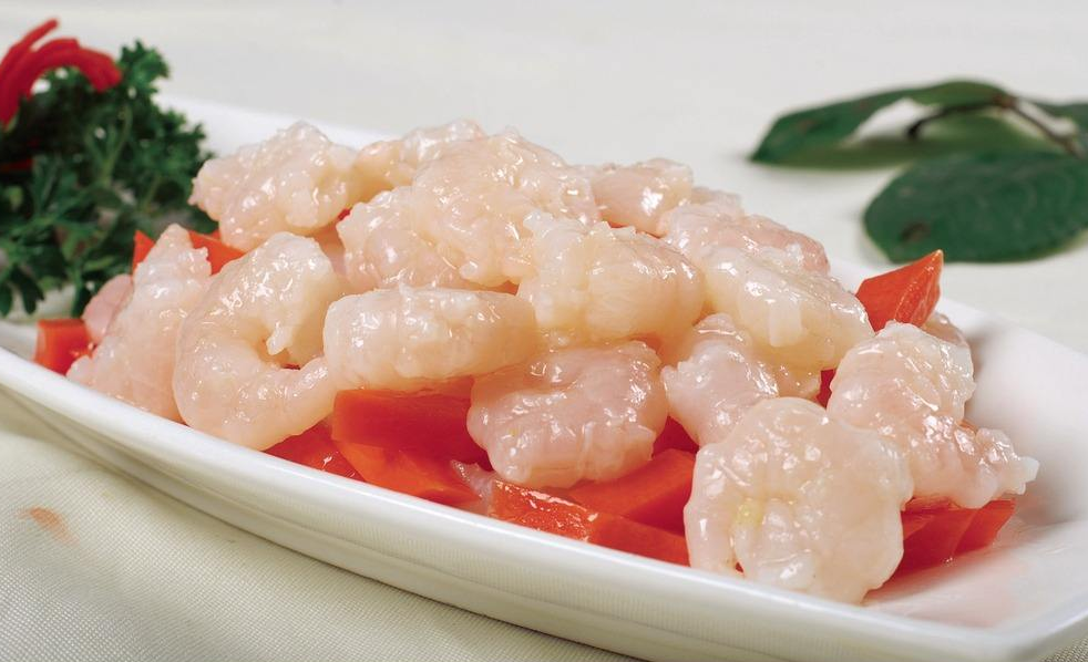  p>虾仁,一种食品,选用活虾为原料,用清水洗净虾体,去掉虾头,虾尾和虾