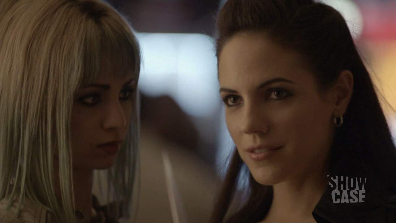 > steve 执导的一部科幻灵异剧,由anna silk,kseniz solo,zoie palmer