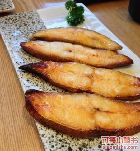 青柚子日本料理(乐成中心店)尚未开业