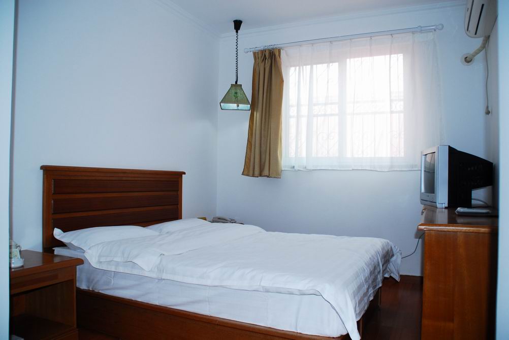  p>北京轻联富润饭店是一家高品质重服务的经济型连锁酒店.