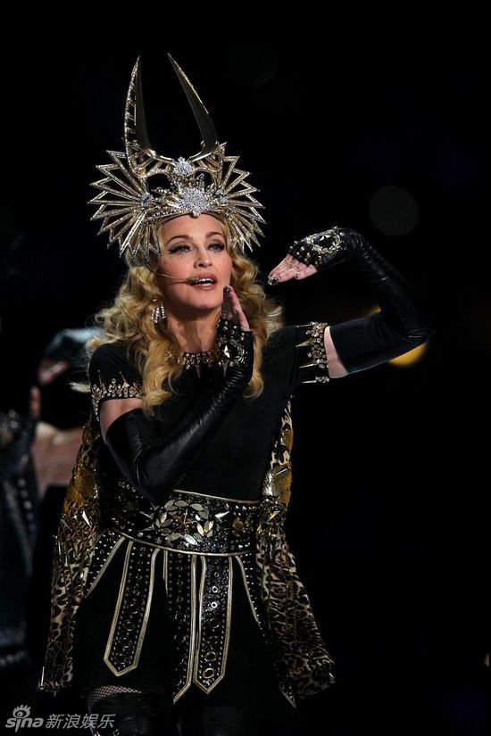 意大利裔美国女歌手,词曲作者,演员,欧美"四大天后"之一