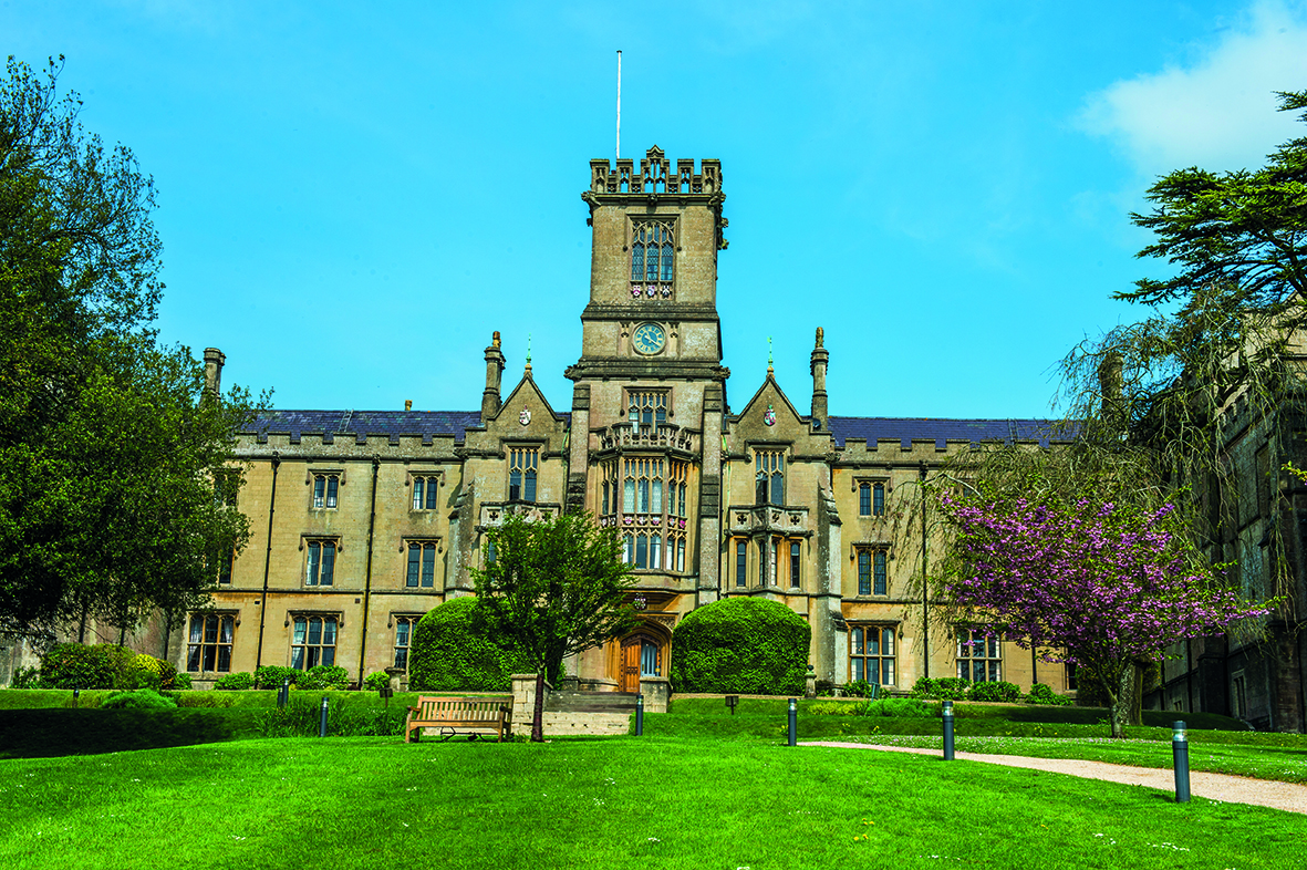英国国王伍德学校
