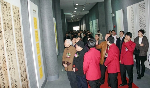  p data-id="gnb7yai46a">笔名野夫,当代杰出书法家, a target="