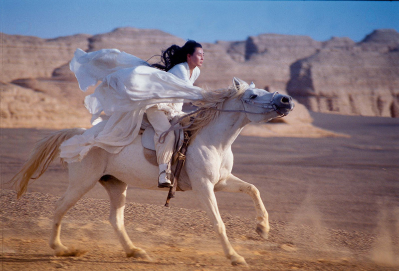 张艺谋 /a>执导的武侠电影,由 a target="_blank" href="/item/李连杰