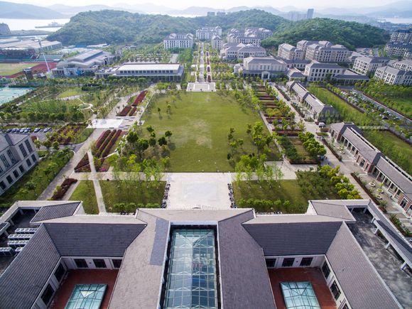  p>浙江海洋大学(zhejiang ocean university),简称"浙海大",位于 a