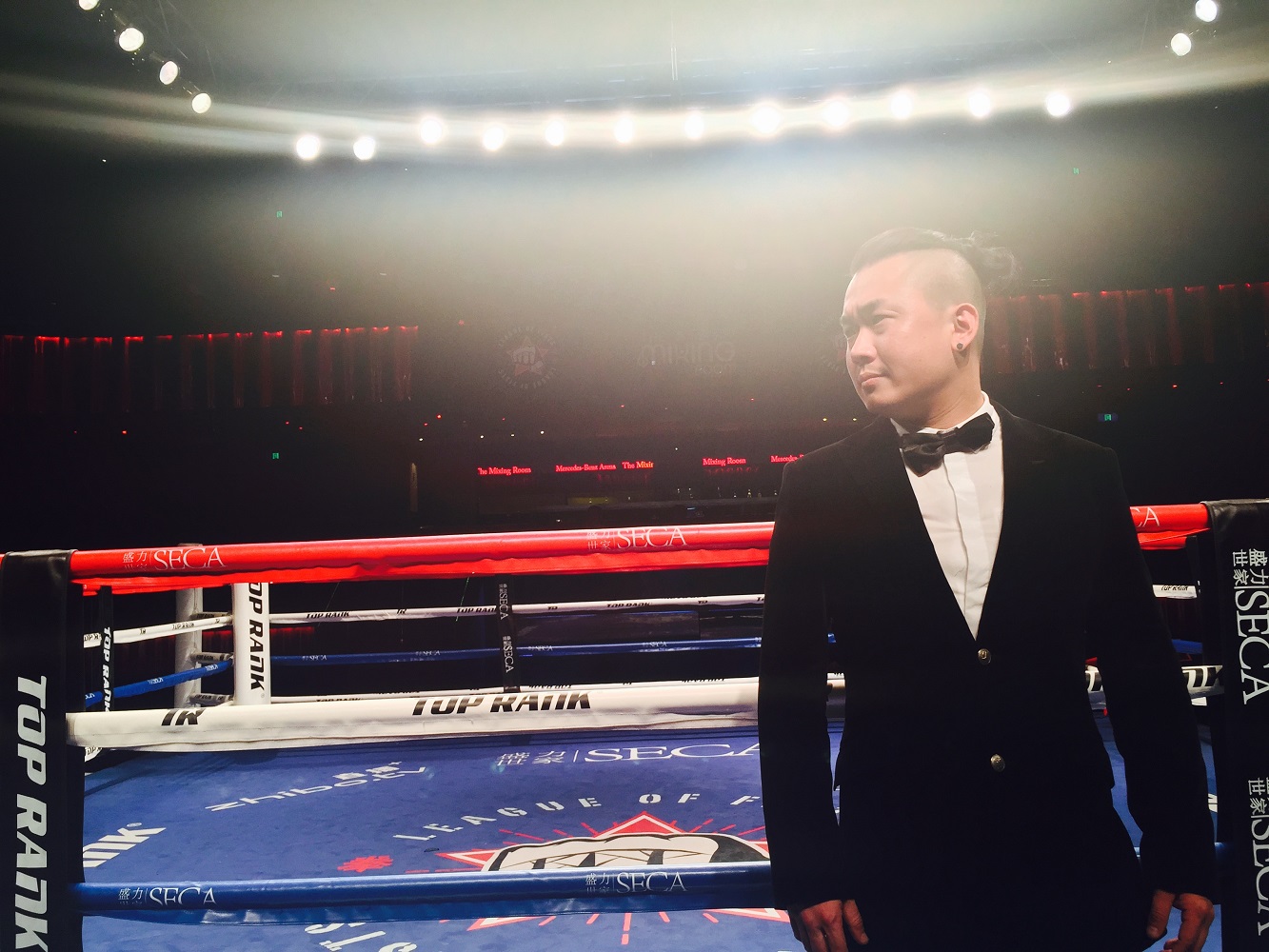  p>王厂长,本名王昊,1979年8月21日出生于上海市,毕业于 a target="