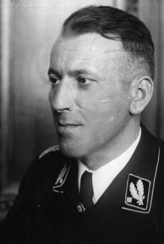  p> b>恩斯特·卡尔滕布鲁纳 /b>( b>ernst kaltenbrunner /b>,1903年