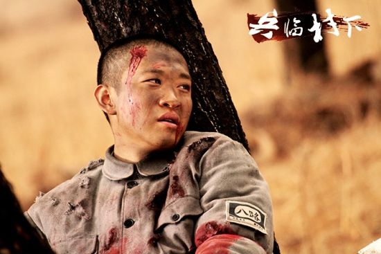 zvdav29">《兵临村下》是海润影视制作有限公司出品的一部抗日战争剧