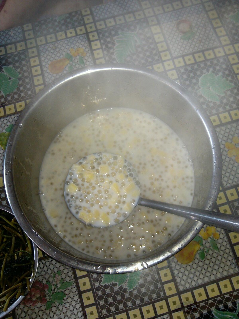 牛奶香蕉西米露