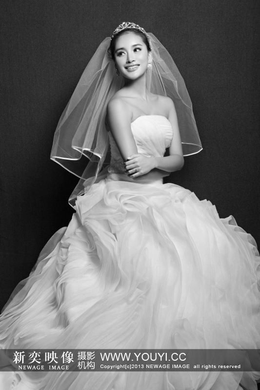  p>新奕映像简介 /p> p>新奕映像是由时尚摄影师尤奕先生集合一批具有