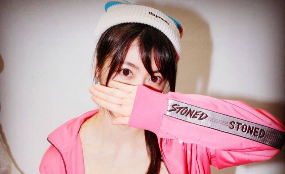  p>渋谷ゆり(涉谷由里,しぶやゆり),日本模特,车模兼写真偶像,上过