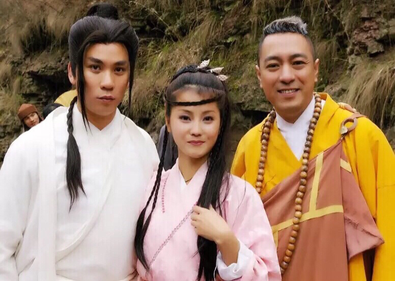 03年,出演电视剧《 a target="_blank" href="/item/金剑雕翎/9519500