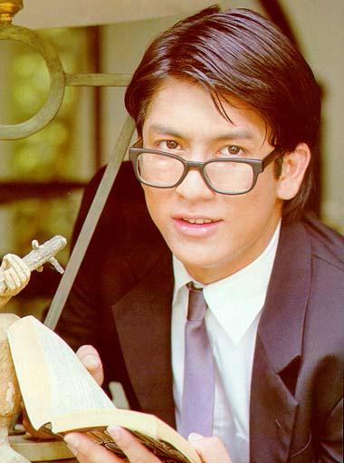  p>迪·杰西达邦·福尔迪(tik),1977年6月5日出生于泰国曼谷,泰国影视