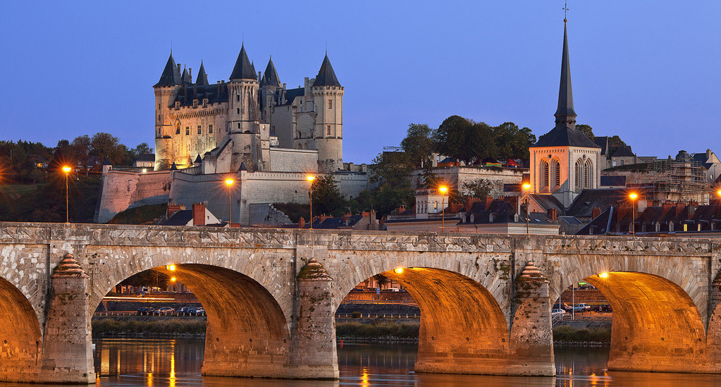  p data-id="gnx20xu0q4">伦敦桥(london bridge)是位于美国 a target