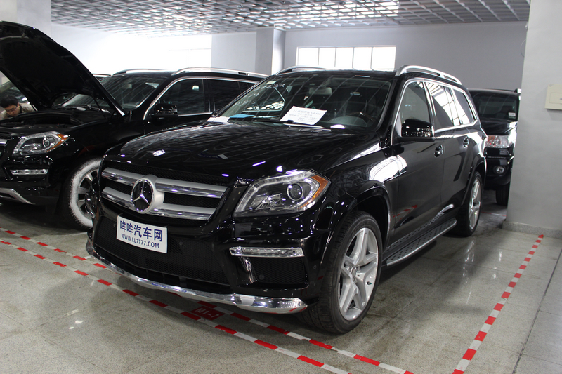  p>奔驰gl550作为奔驰gl-class压轴大尺寸七座suv,安全,动力性能等均