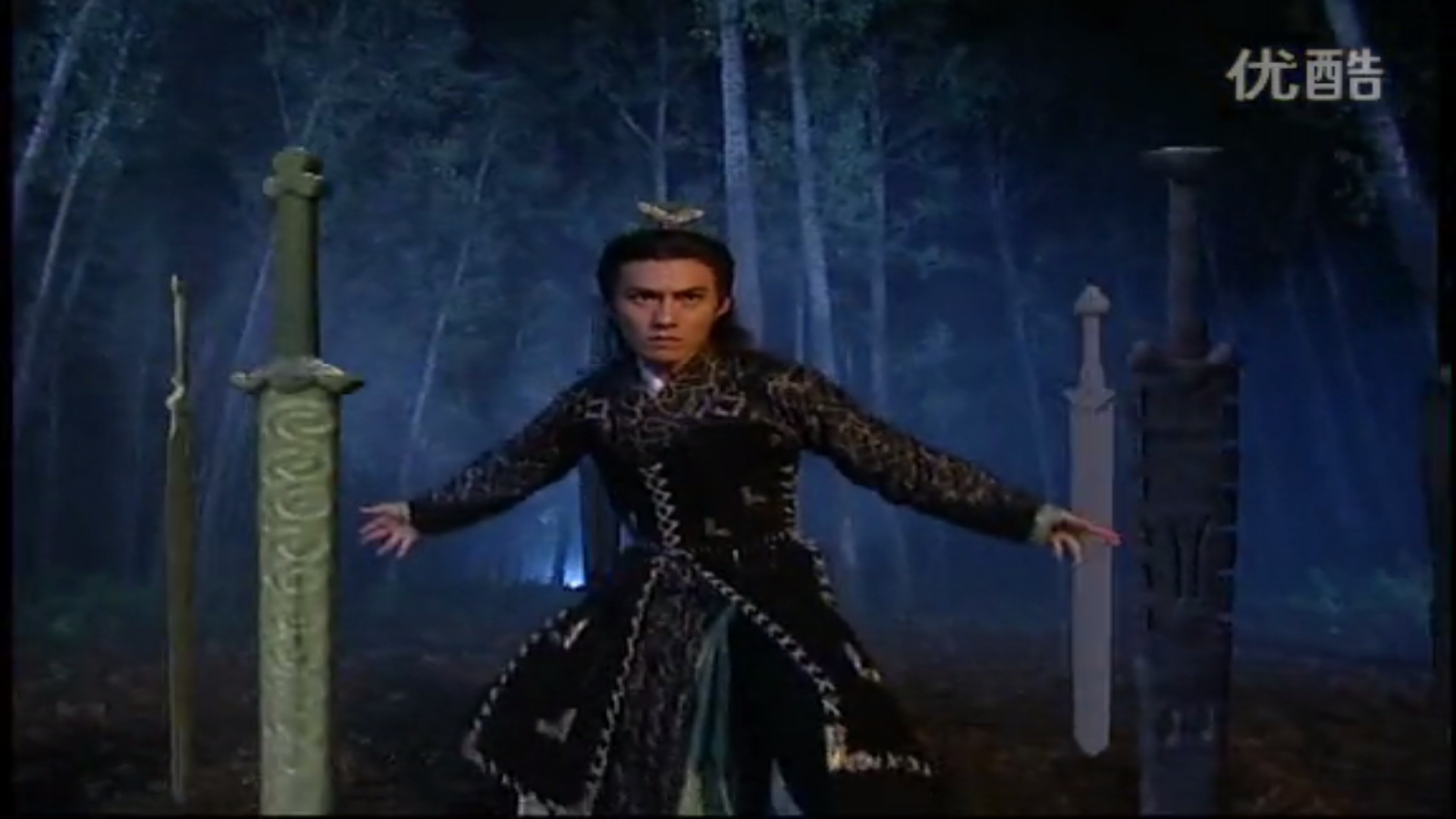 中的男性角色,他是年轻一代佼佼者,名剑山庄少庄主