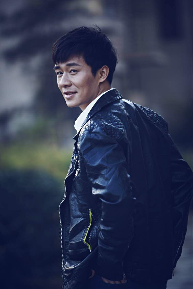 1982年11月4日出生于四川省成都市,中国内地男演员