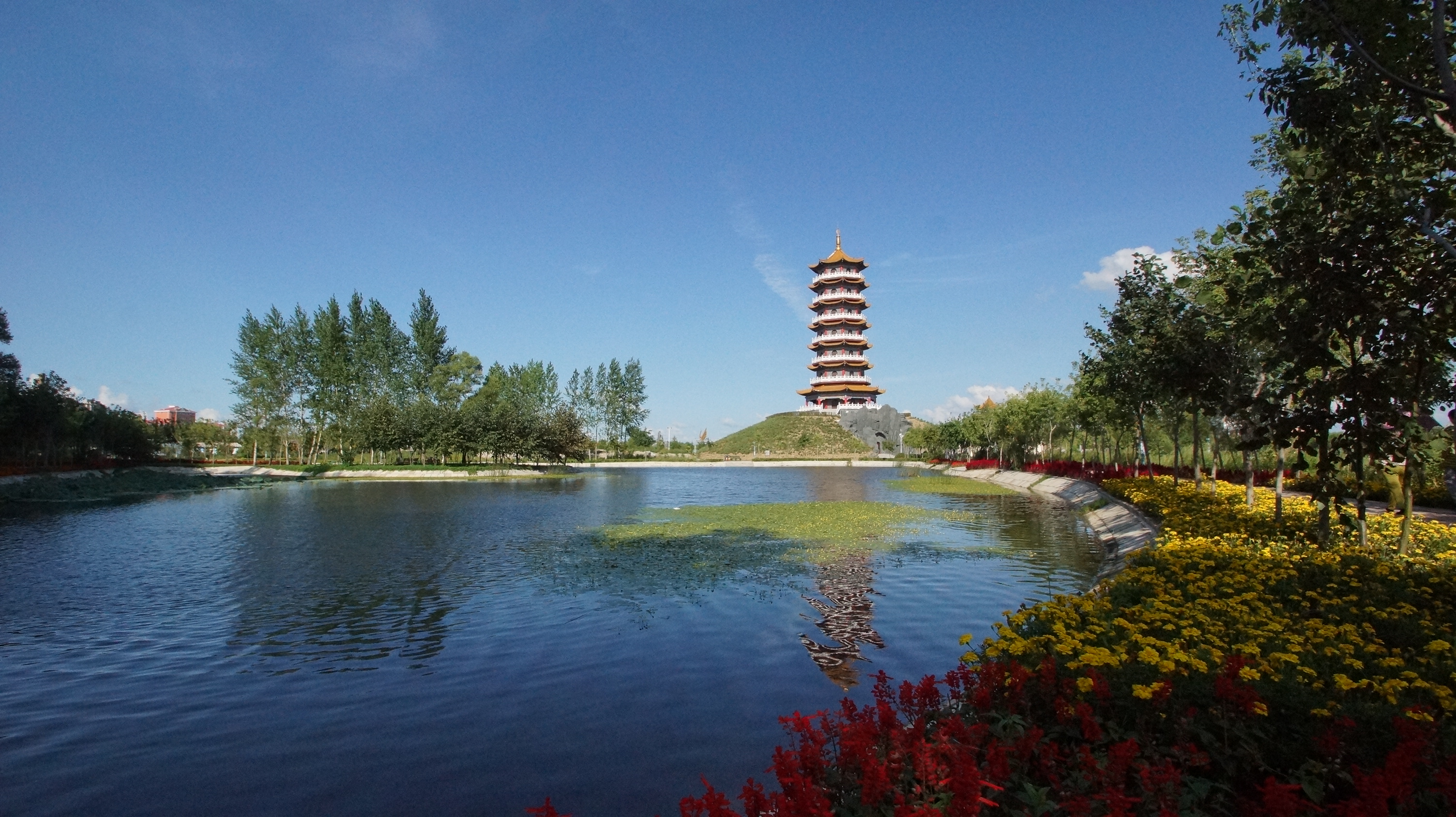 href="/item/佳木斯市的3个">佳木斯市的3个 /a>县之一,驻地汤原镇