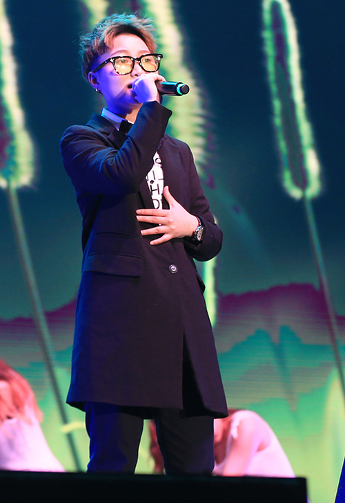  p data-id="gnbqx0ncst">童欣,新锐女歌手,有" a target="_blank"