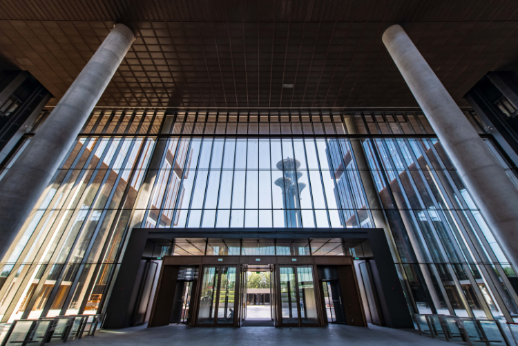  p>北京亚洲金融大厦位于朝阳区奥林匹克公园中心区,东临天辰东路,南