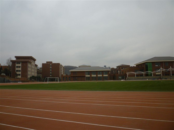 data-lemmaid="1336129">昭通 /a>市第一中学(简称昭通一中)是 a