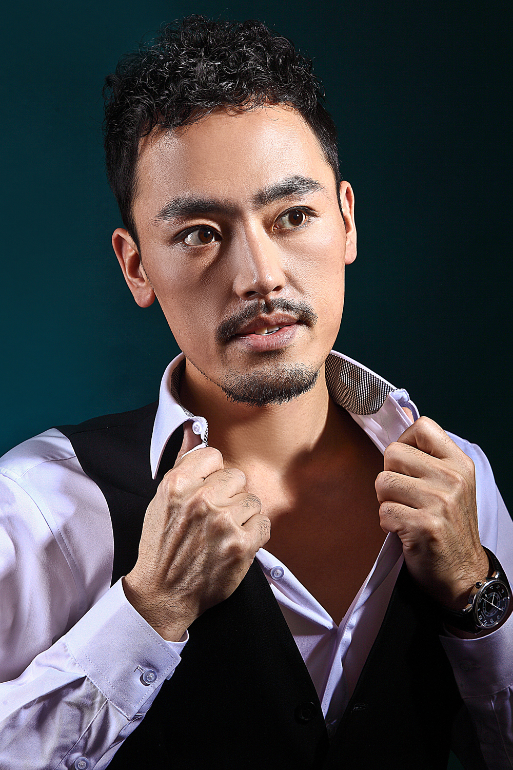  p data-id="go02v3r32t">陈立唯,曾用名陈勇