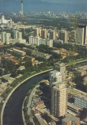  p>《北京市海淀区地名志》是1992年北京出版社出版的图书,作者是田建