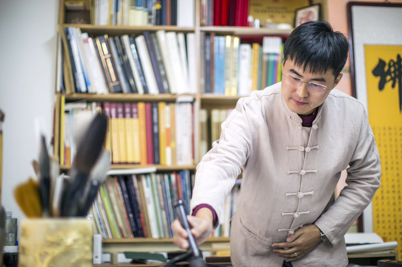 杨飞