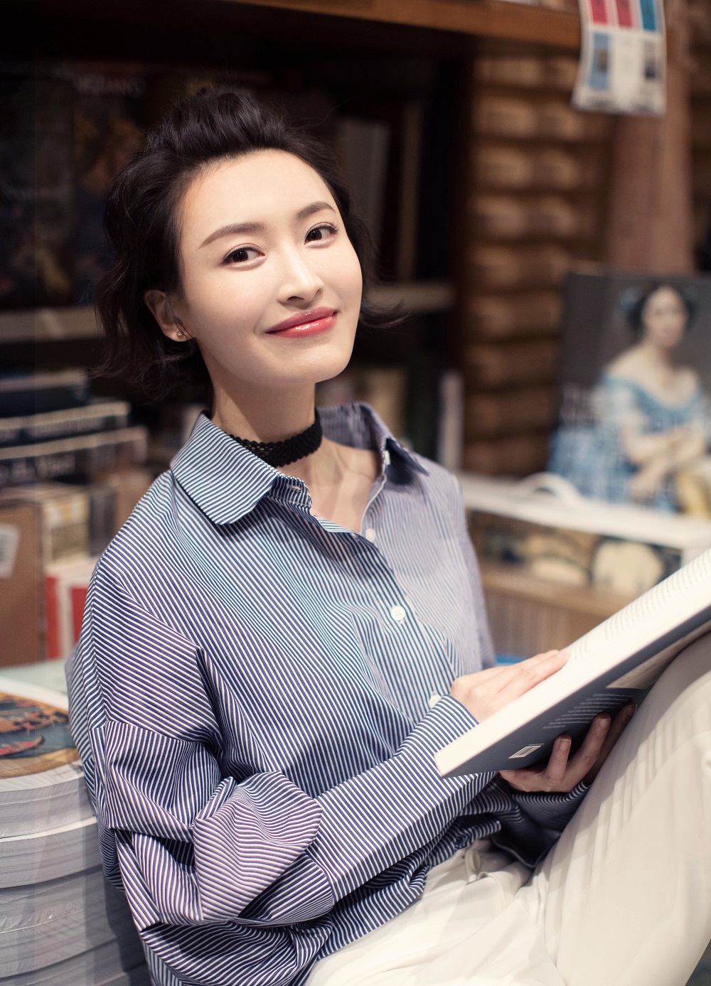 原名杨洋,1989年6月8日出生于江西省赣州市章贡区,中国内地女演员