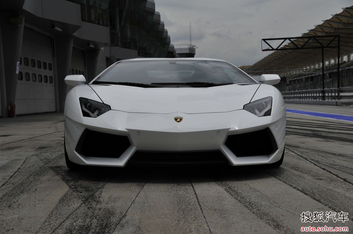 兰博基尼aventador