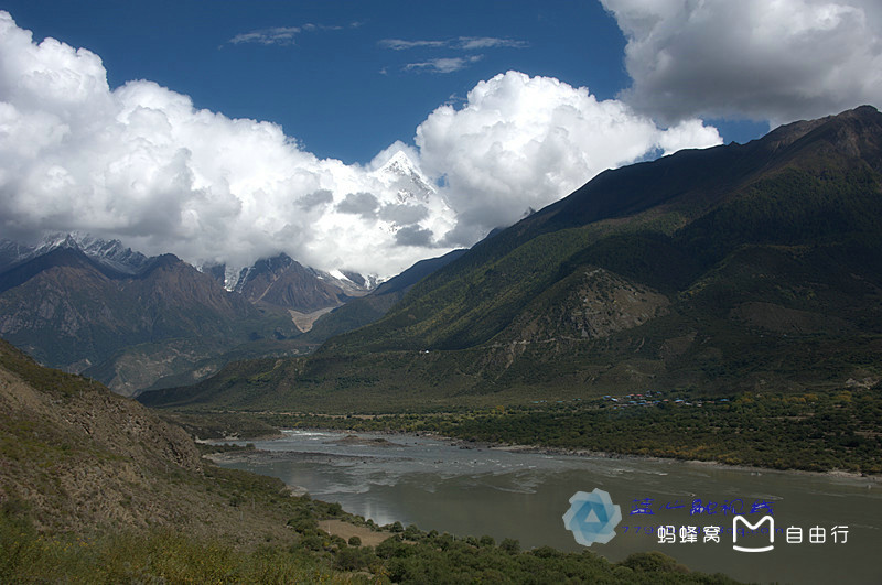 雅鲁藏布大峡谷