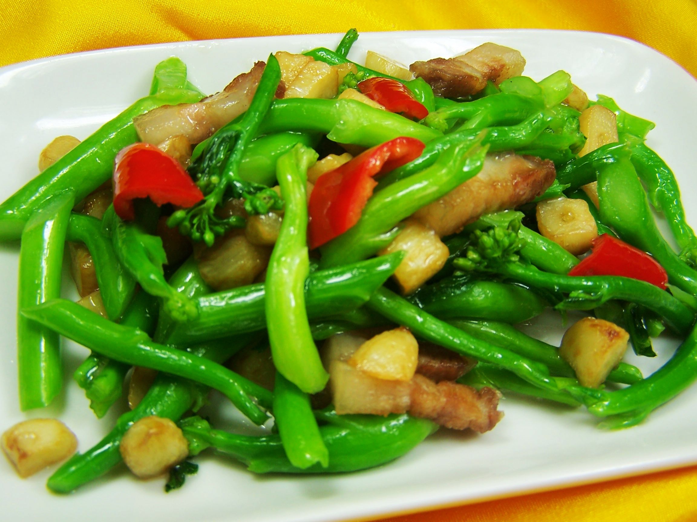 lemmaid="58397582">白花甘蓝 /a>(学名: i>brassica oleracea /i>