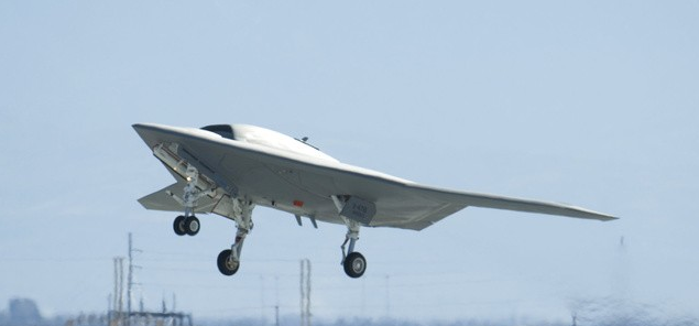 x-47b无尾攻击型无人机