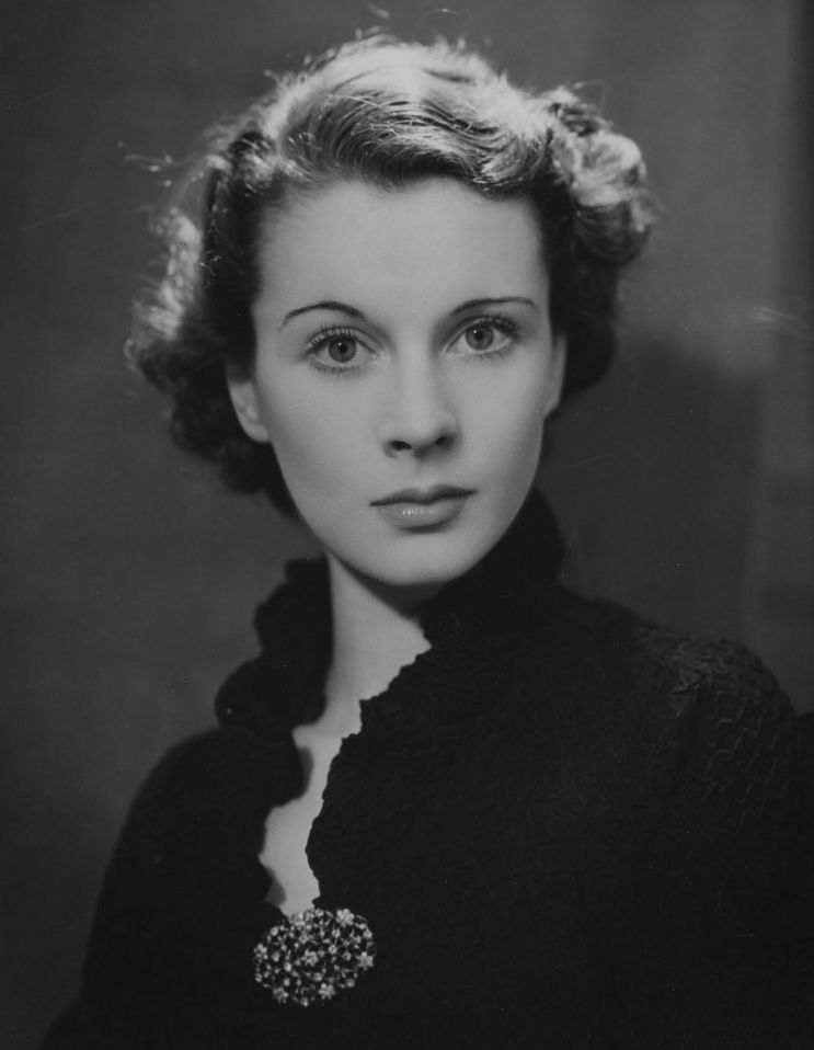  p>费雯·丽(vivien leigh,1913年11月5日—1967年7月8日),原名薇薇安