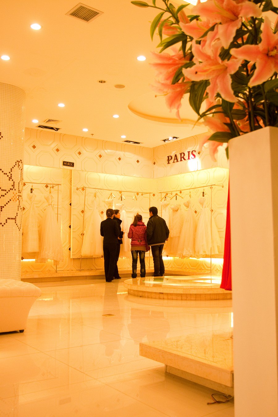 荆州巴黎婚纱摄影机构