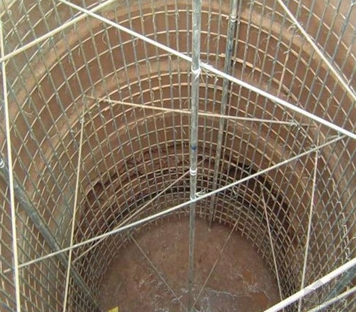 大直径扩底灌注桩