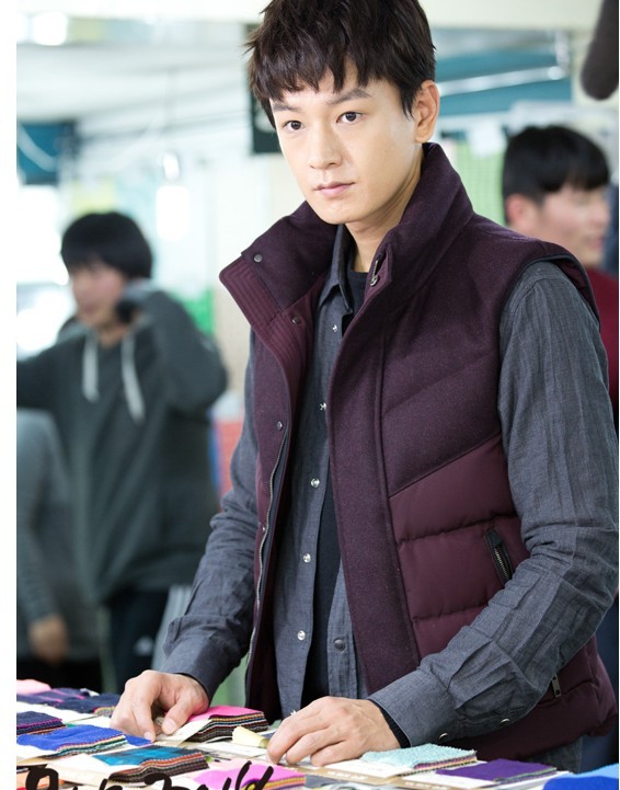  p>《丑八怪警报》是韩国sbs电视台于2013年5月20日起播出的日日