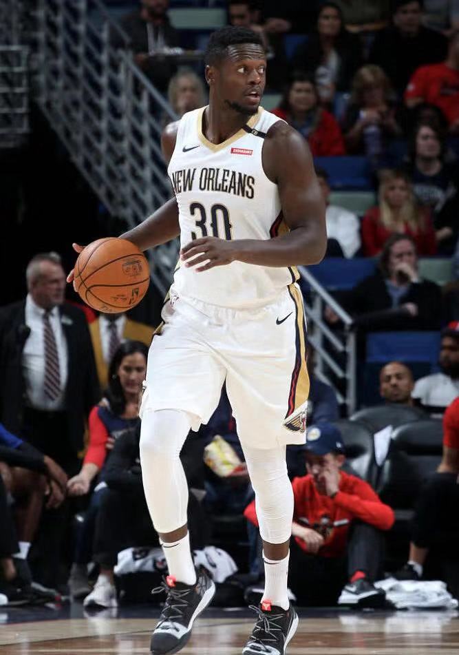  p>朱利叶斯·兰德尔(julius randle),1994年11月29日出生于 a target