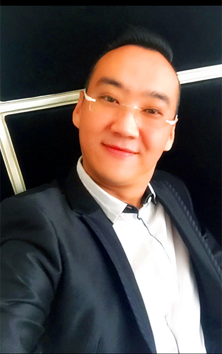 id="494773">珠海 /a>,曾担任中国珠海卓凡集团音乐总监兼艺术顾问