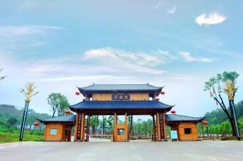 b9s0x">徐家庄旅游度假区是位于清远英德市浛洸镇徐家庄的旅游度假村
