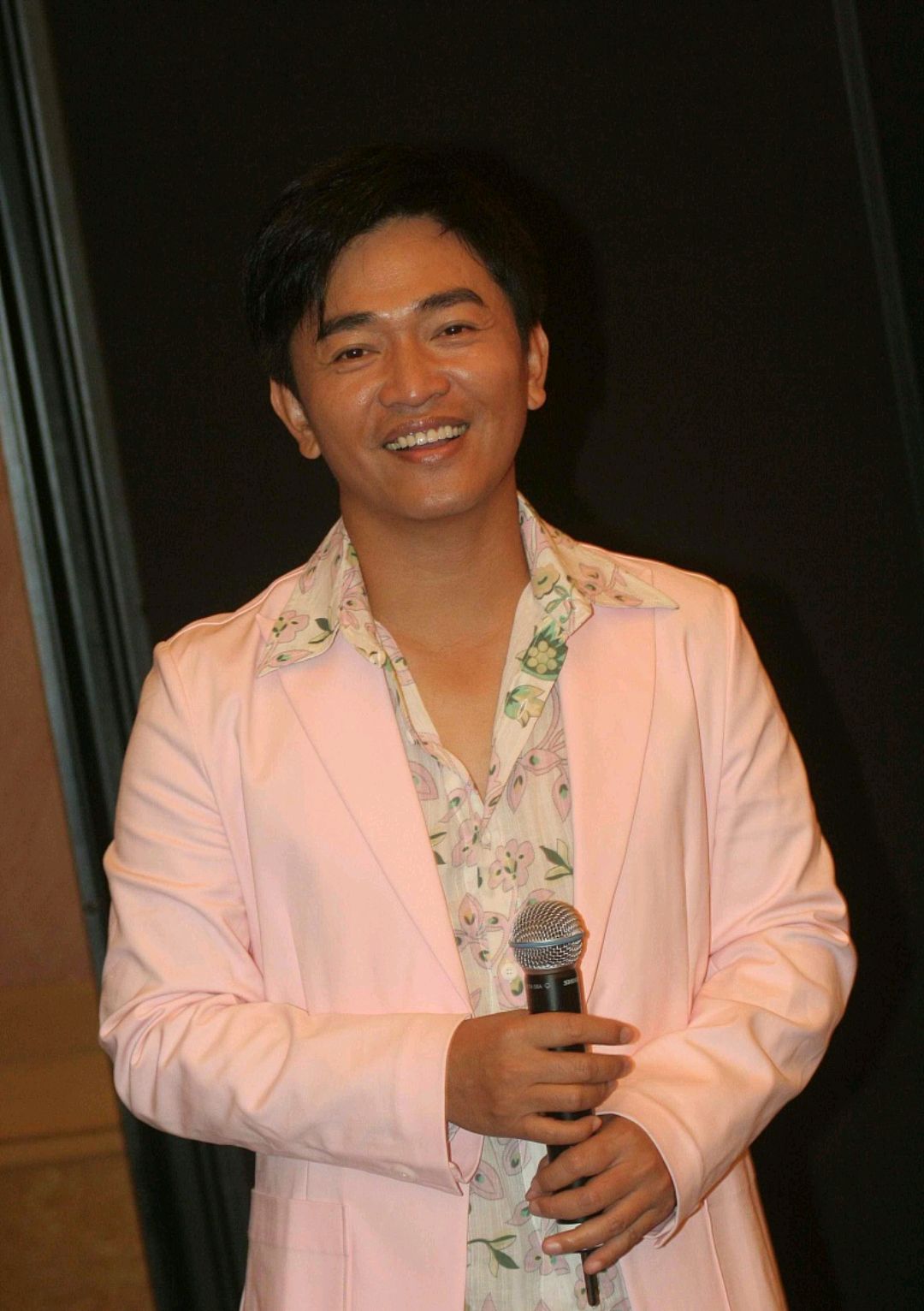 吴宗宪再次声援罗志祥，呼吁社会大众，希望大家“要给他机会”_百科TA说