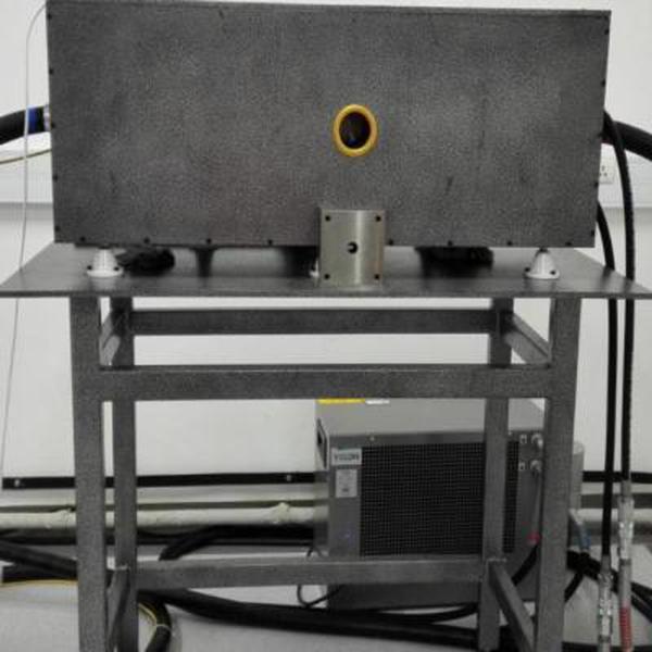 中能x射线发生器