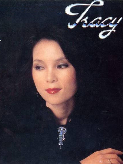 in time》是根据电影原声而创作的英文歌曲,该曲由歌手黄莺莺演唱