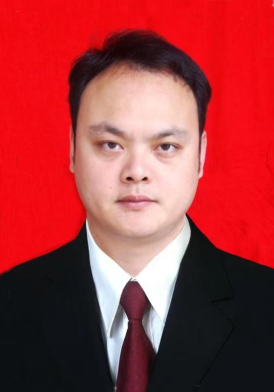 龙强,中国国籍,<a target="