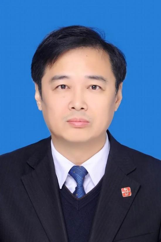  p data-id="gnzsj1pt1e">李荣凯,男,汉族,197