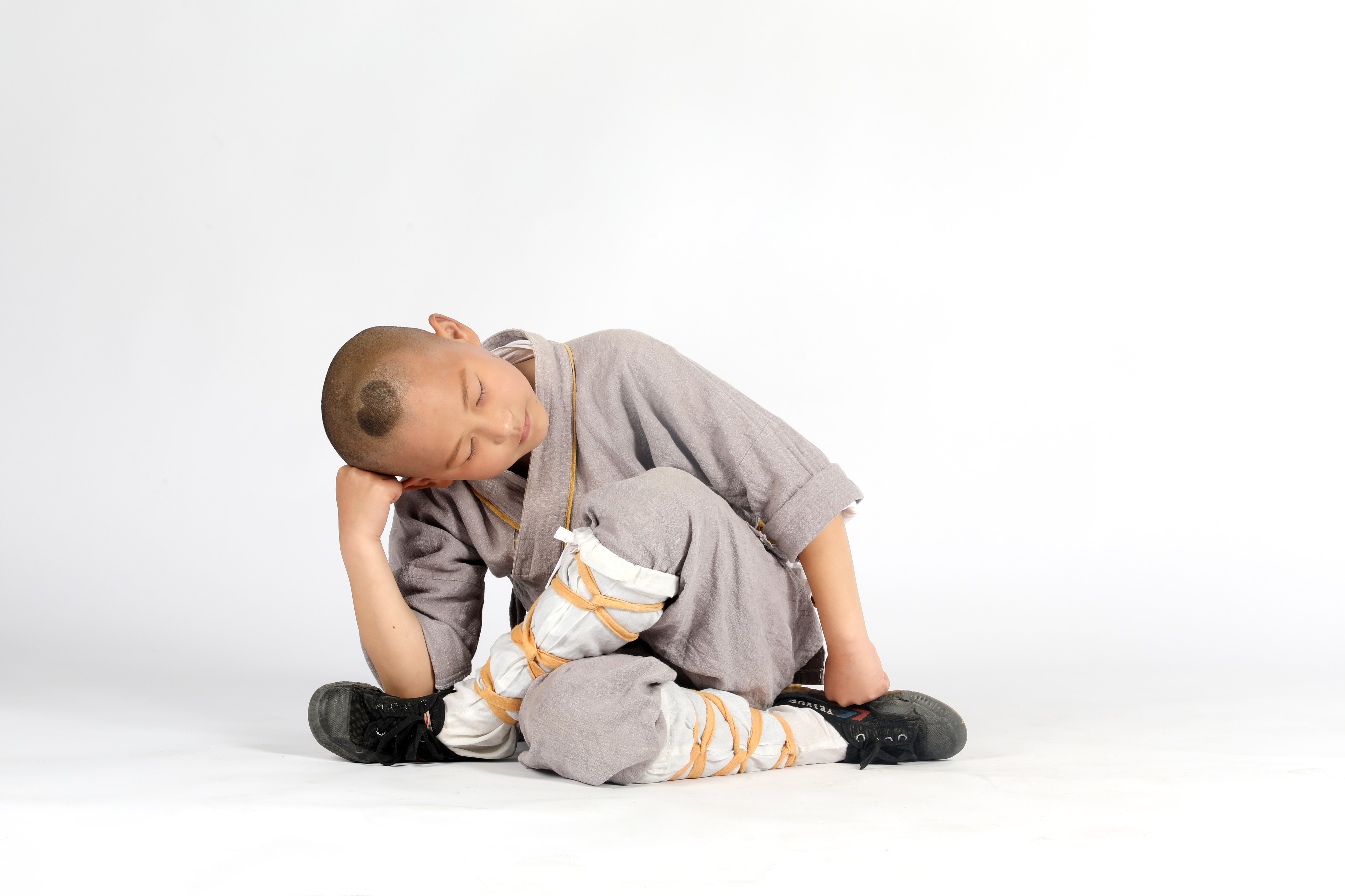 由平均年龄不到10岁的少林俗家弟子组成的一支专业化的功夫团队.