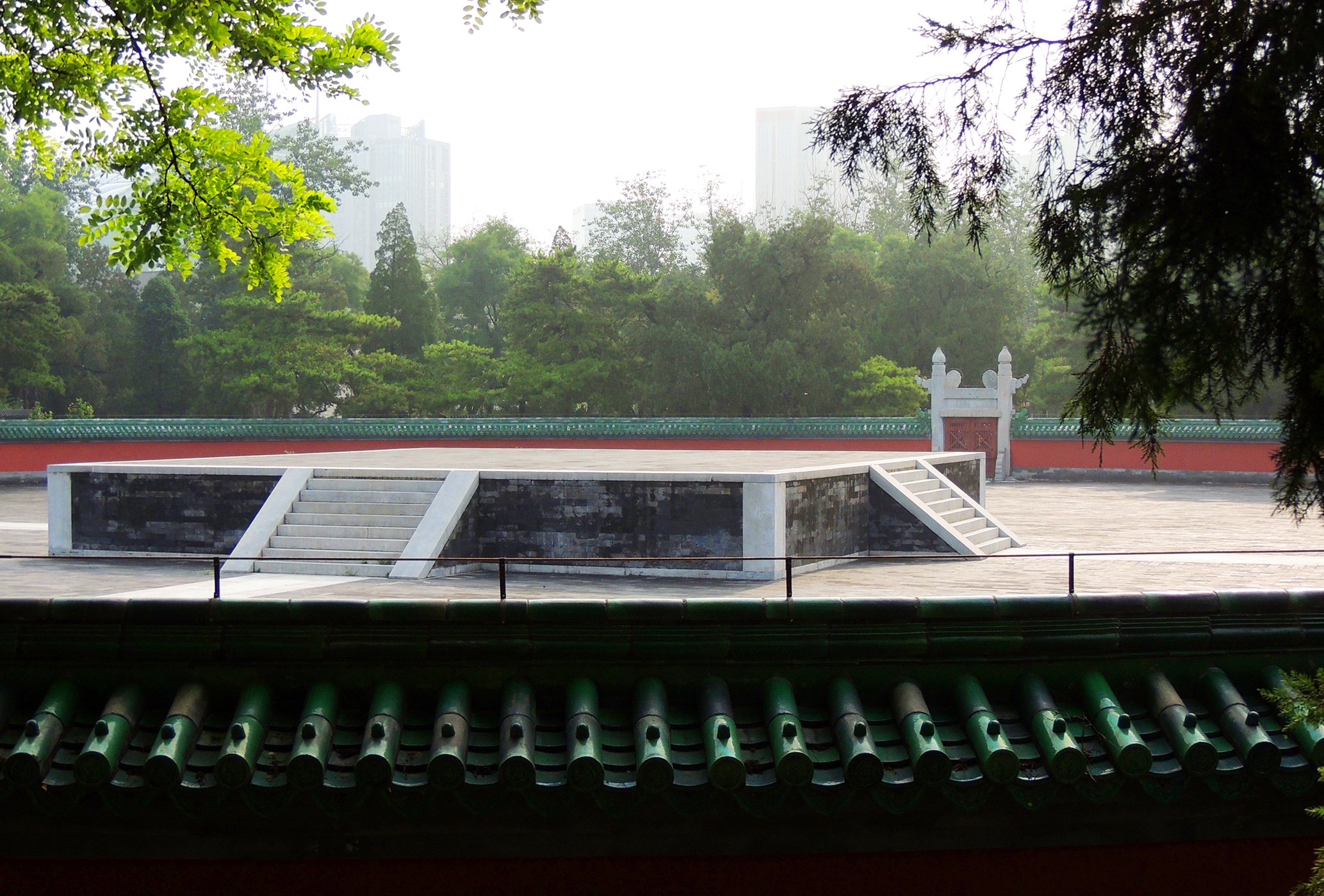  p>北京市日坛国际酒店是一座位于北京市朝阳区建国门外日坛路使馆区