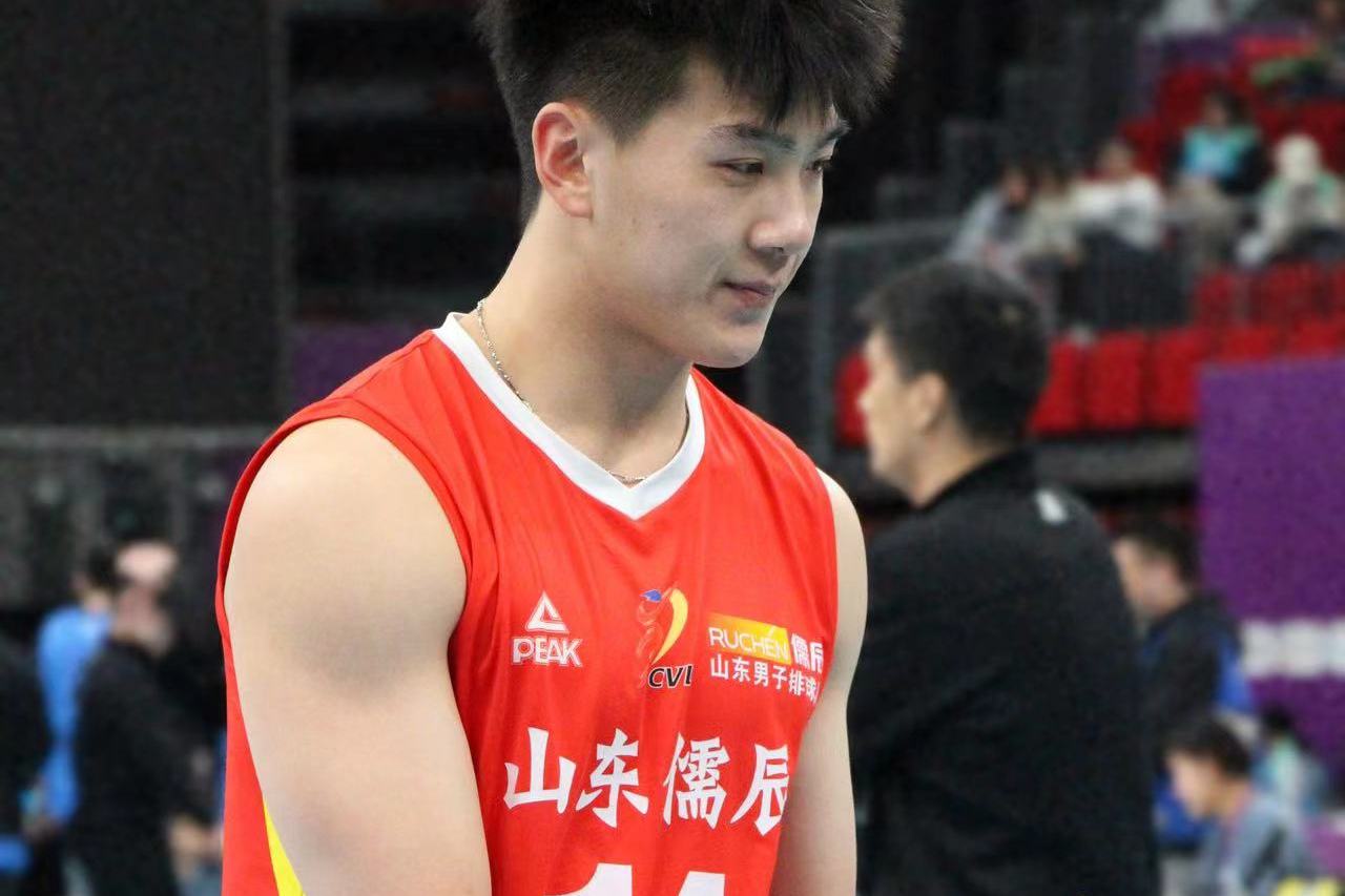 gyr9">翟德军,男, a target="_blank" href="/item/山东男排/1745026"